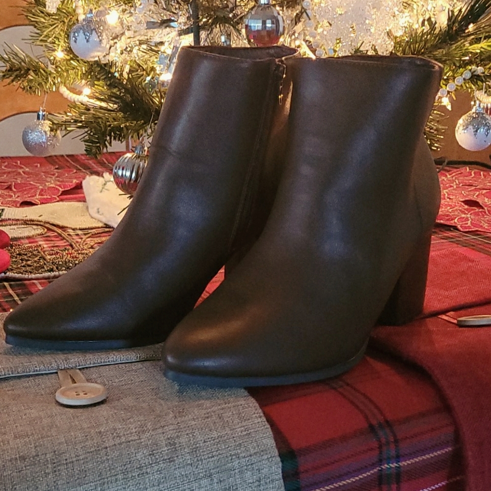Brand New! Brown Ankle Boots